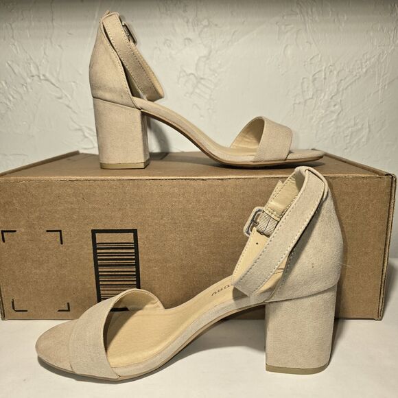 Chinese Laundry Ankle Strap Heels Size 6W - Picture 2 of 9